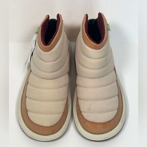 NWT! Sanuk Women's Puff N Chill Malia Ankle Boot Size 6